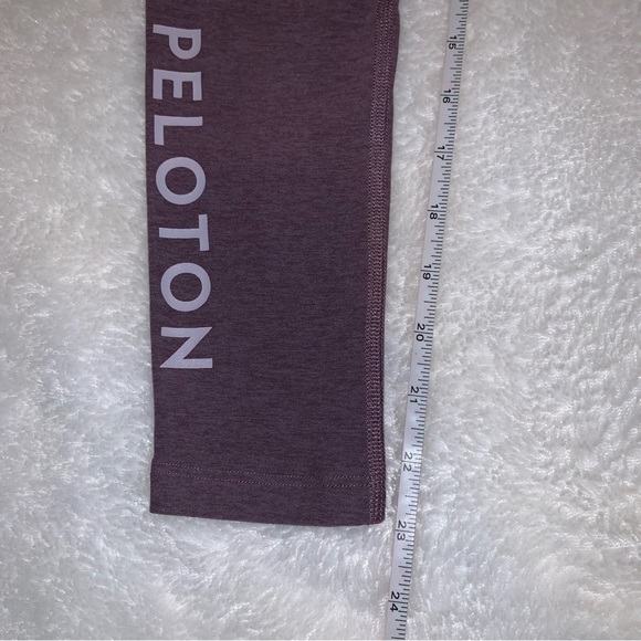 Beyond Yoga X Peloton Leggings - Picture 11 of 12